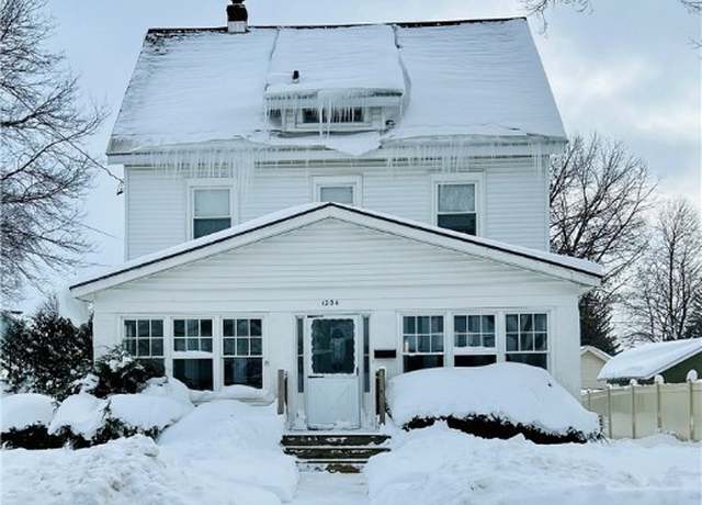 Property at 1204 Franklyn St, Rome, NY 13440, 4 beds, 1.5 baths