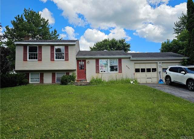 Property at 4037 Winterpark Dr, Clay, NY 13090, 3 beds, 2 baths