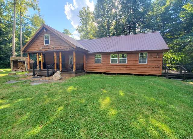 Property at 364 Towsley Rd, Albion, NY 13142, 3 beds, 2 baths