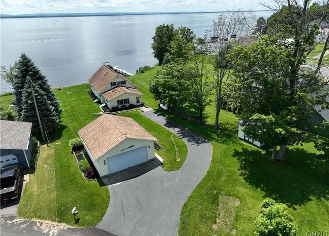 Property at 162 Orchard Dr, Vienna, NY 13042, 3 beds, 2 baths