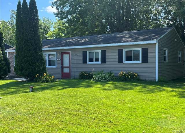Property at 7887 Rinaldo Blvd E, Cicero, NY 13030, 3 beds, 1 bath