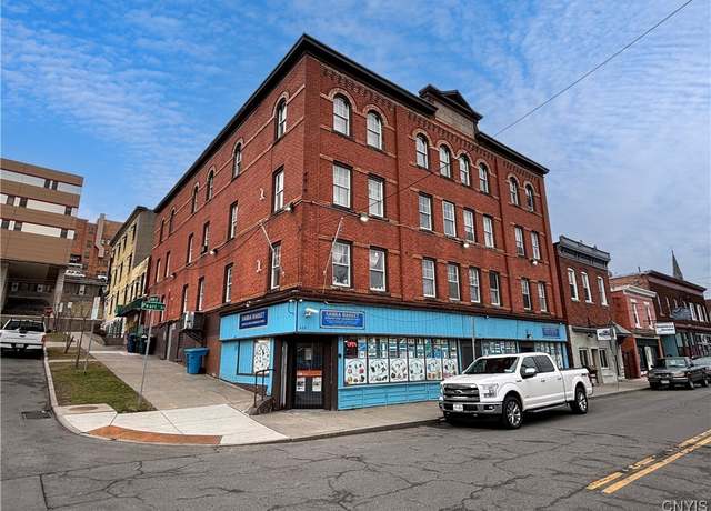Property at 200 E Belden Ave #4, Syracuse, NY 13203