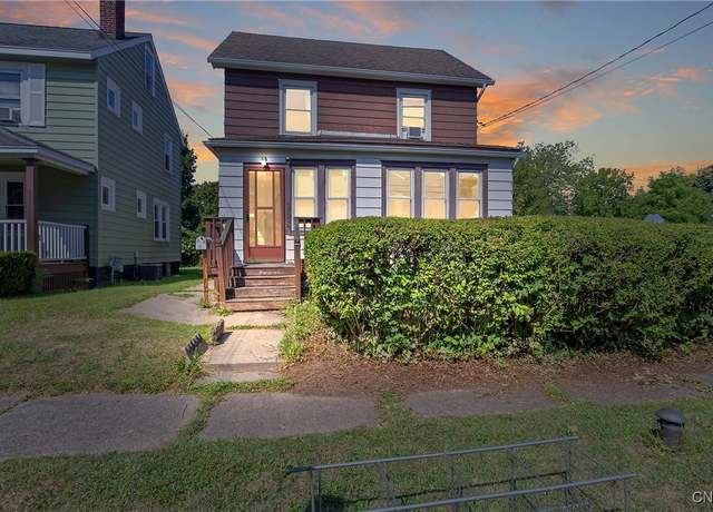 Property at 265 Wayland Rd, Salina, NY 13208, 3 beds, 1.5 baths