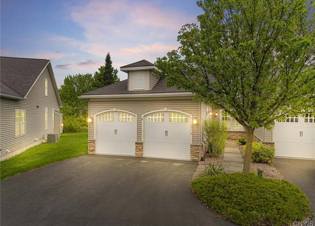 Property at 119 Star Gaze Cir, Manlius, NY 13066, 3 beds, 2 baths