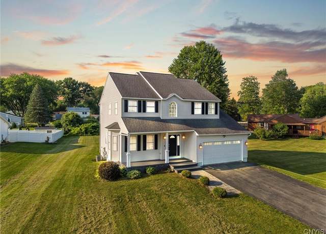 Property at 6224 Kenlaren Cir, Cicero, NY 13212, 5 beds, 3 baths