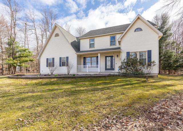 Property at 30 Dee Char Ln, West Monroe, NY 13167, 4 beds, 2.5 baths