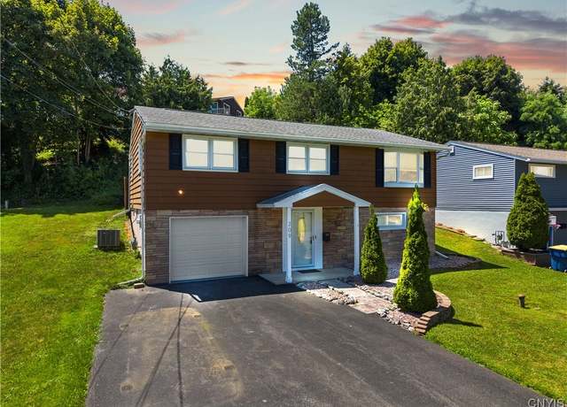 Property at 209 Patterson Ave, Camillus, NY 13219, 3 beds, 1.5 baths