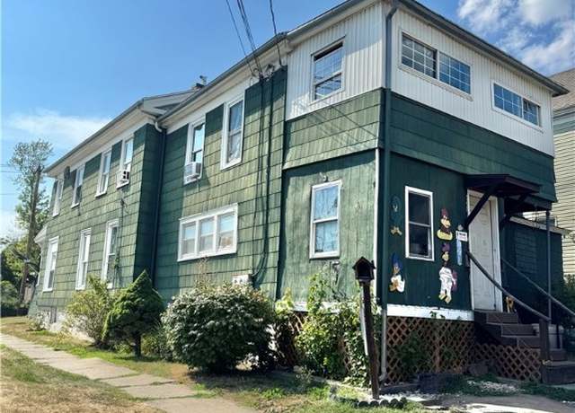Property at 110 North St, Auburn, NY 13021, 5 beds, 2 baths