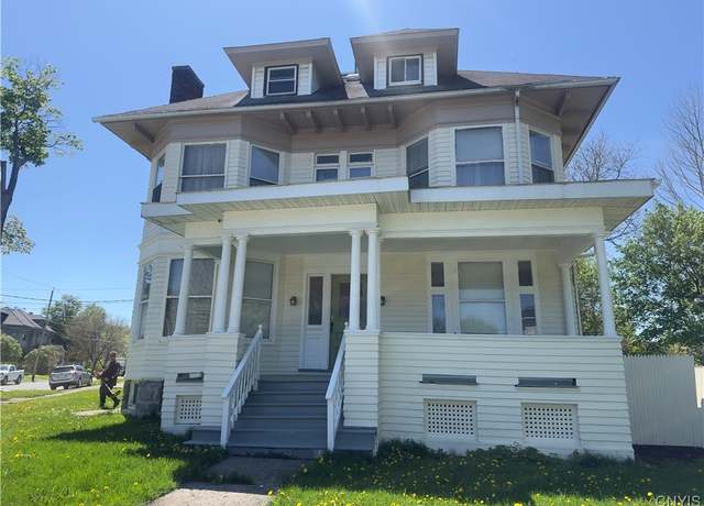 Property at 118 Clinton Pl, Utica, NY 13501, 5 beds, 3.5 baths
