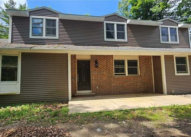 Property at 2790 Falls Rd, Marcellus, NY 13108, 4 beds, 2.5 baths