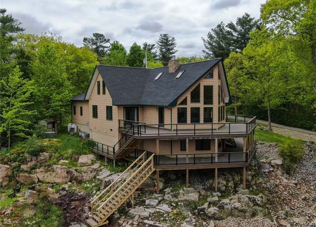Property at 20172 Blue Heron Ln, Alexandria, NY 13607, 5 beds, 2.5 baths