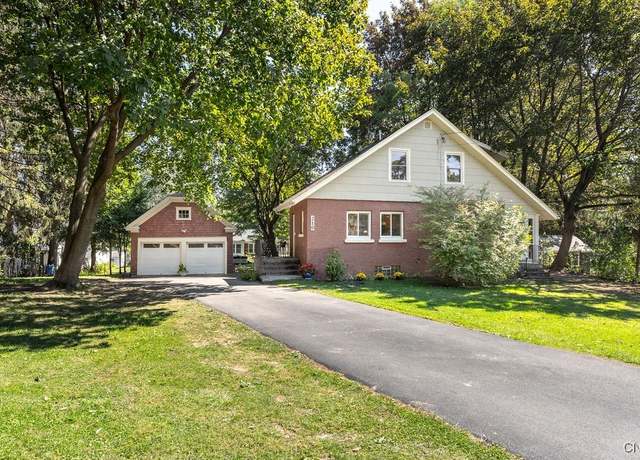 Property at 210 Washington Blvd, Manlius, NY 13066, 3 beds, 1 bath
