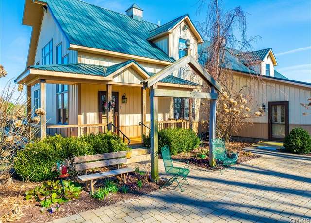 Property at 3711 E Genesee Street Rd, Sennett, NY 13021, 5 beds, 4 baths