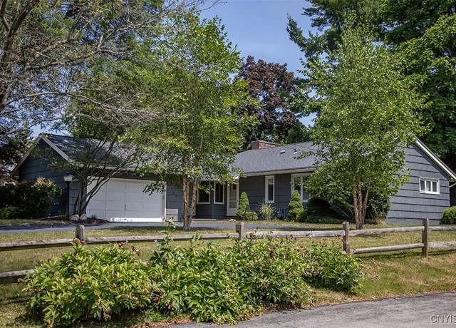 Property at 5 Bradford Dr, Dewitt, NY 13224, 3 beds, 2 baths