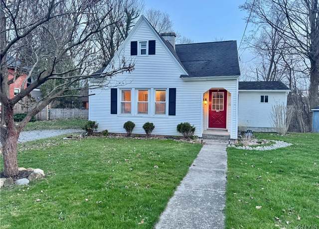 Property at 139 Owasco St, Auburn, NY 13021, 3 beds, 1.5 baths