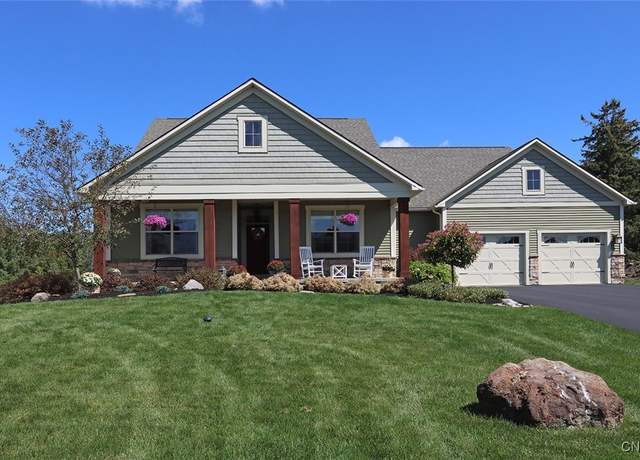 Property at 117 Indian Runner Cir Cir, Manlius, NY 13104, 5 beds, 4 baths