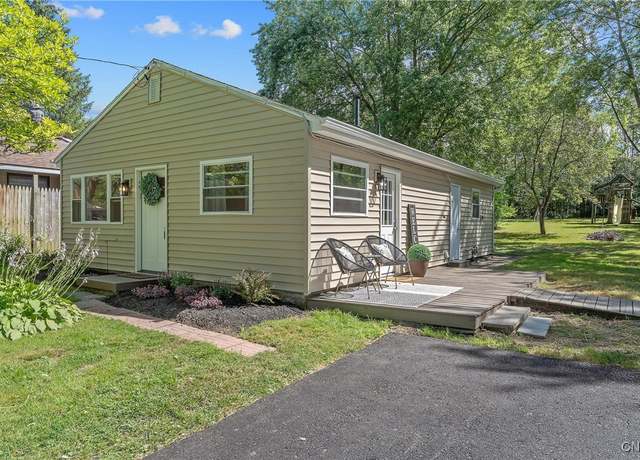 Property at 7815 Areopagitica Ave, Cicero, NY 13030, 3 beds, 1 bath