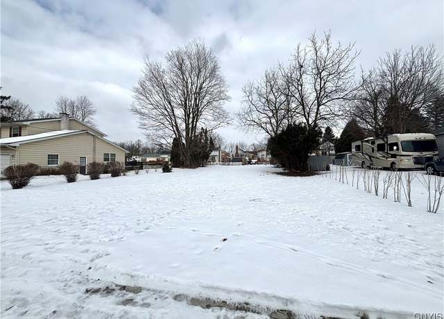 Property at 193 Perrine Ave, Auburn, NY 13021
