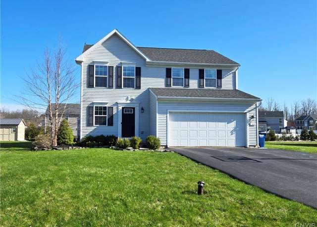 Property at 148 Shetland Pl, Camillus, NY 13164, 3 beds, 2.5 baths
