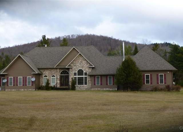 Property at 11668 State Route 30, Malone, NY 12953, 4 beds, 3.5 baths