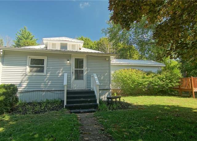 Property at 1203 State Route 49, Vienna, NY 13042, 3 beds, 1.5 baths
