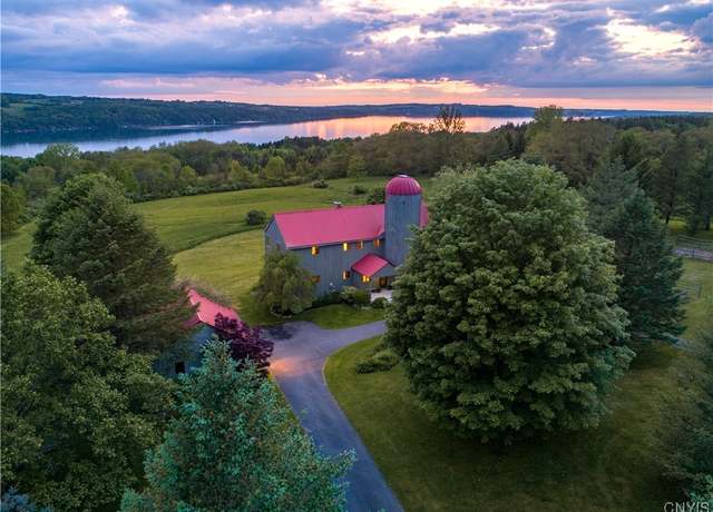 Property at 1539 Tracy Dr, Spafford, NY 13152, 3 beds, 2.5 baths