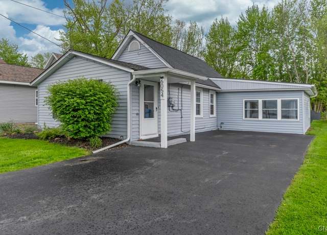 Property at 6054 Muskrat Bay Rd, Cicero, NY 13029, 3 beds, 1 bath