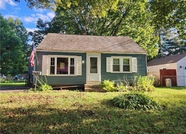 Property at 47 Pine Ridge Cir, Clay, NY 13212, 3 beds, 1 bath