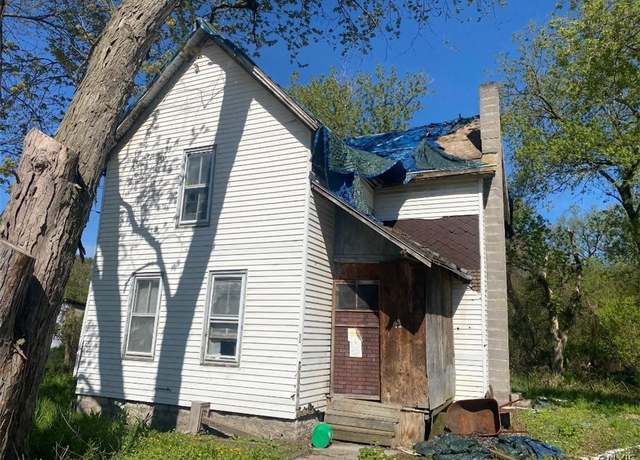Property at 631 Cayuga Ave, Watertown-city, NY 13601, 2 beds, 1 bath