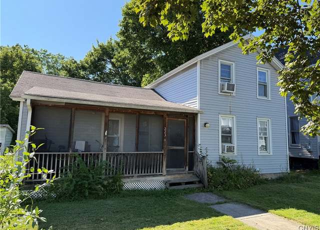 Property at 221 Janet St, Auburn, NY 13021, 3 beds, 2 baths
