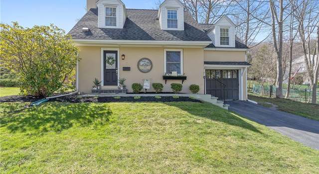 Photo of 2 2nd St, Marcellus, NY 13108