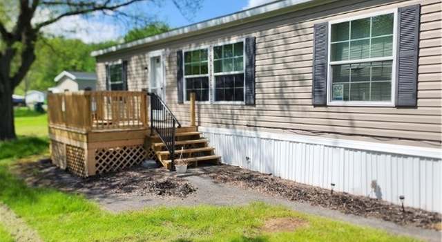 Photo of 2202 Cotswold Ct, Clay, NY 13090