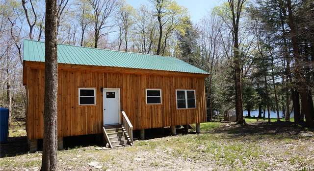 Photo of 11 Lake Pennock Dr, Richland, NY 13144