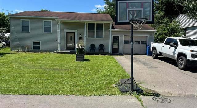 Photo of 5 Brook Dr, Cortland, NY 13045