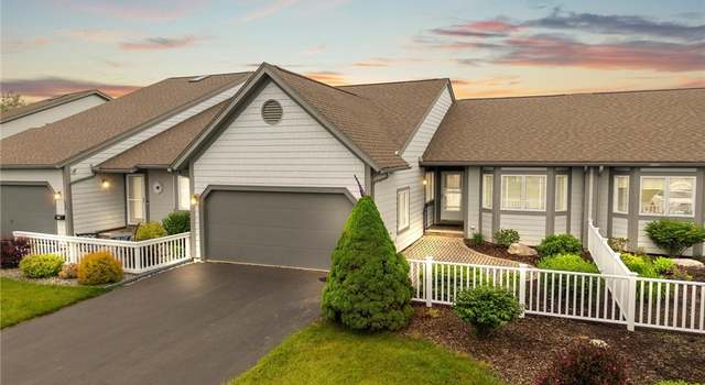 Photo of 268 Oarlock Cir, East Syracuse, NY 13057
