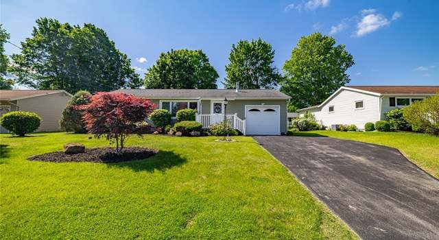 Photo of 206 Baxton St, Clay, NY 13212