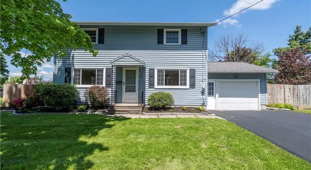 Photo of 107 Rosewood Dr, Clay, NY 13090