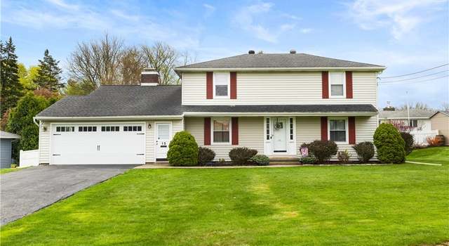 Photo of 15 Indian Mound Dr, Whitestown, NY 13492