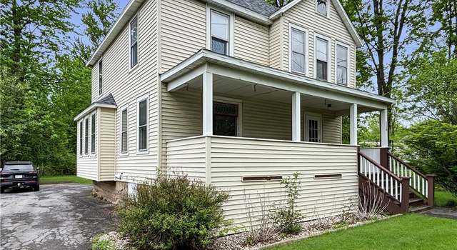 Photo of 1119 Vine St, Salina, NY 13088