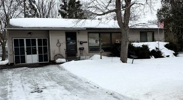 Photo of 212 Fay Ln, Manlius, NY 13116