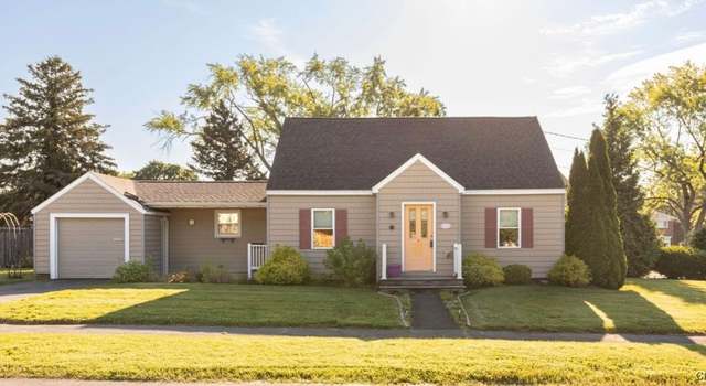 Photo of 218 6th St, Liverpool, NY 13088