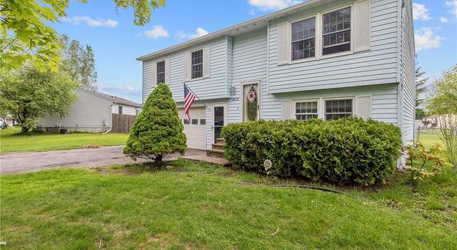 Photo of 8824 English Rd, Cicero, NY 13029