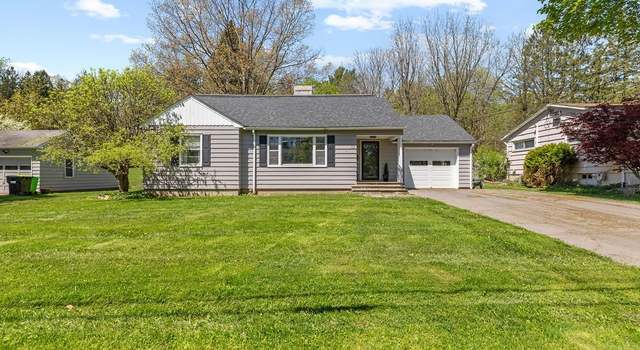 Photo of 10 S Ten Eyck Ave, Cazenovia, NY 13035