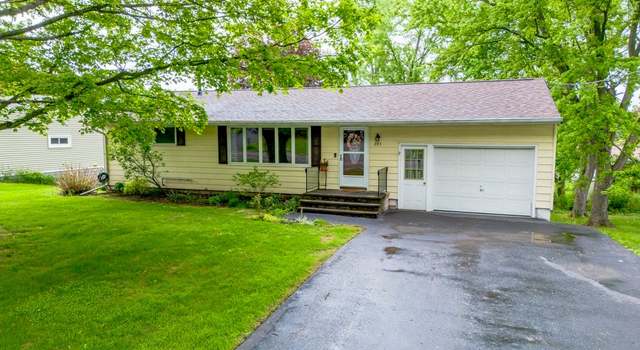 Photo of 203 Parsons Rd, Camillus, NY 13031