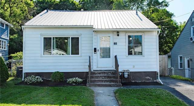 Photo of 429 Ridgewood Dr, Syracuse, NY 13206