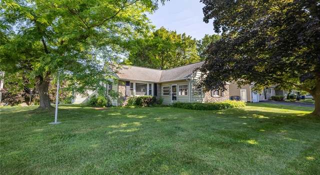 Photo of 1 Channing Ln, Camillus, NY 13031