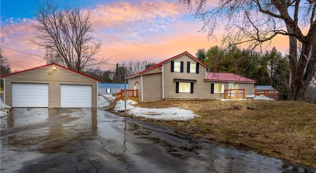 Photo of 11 Kingdom Rd, Volney, NY 13126