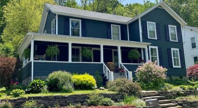 Photo of 25 South St, Camillus, NY 13031