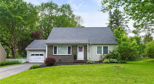 Photo of 213 Washington Dr, New Hartford, NY 13413