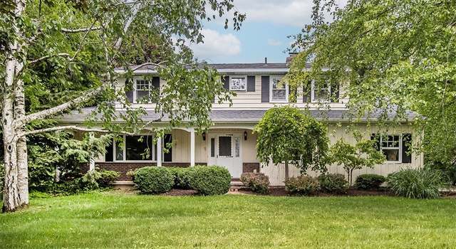 Photo of 8357 Vassar Dr, Manlius, NY 13104